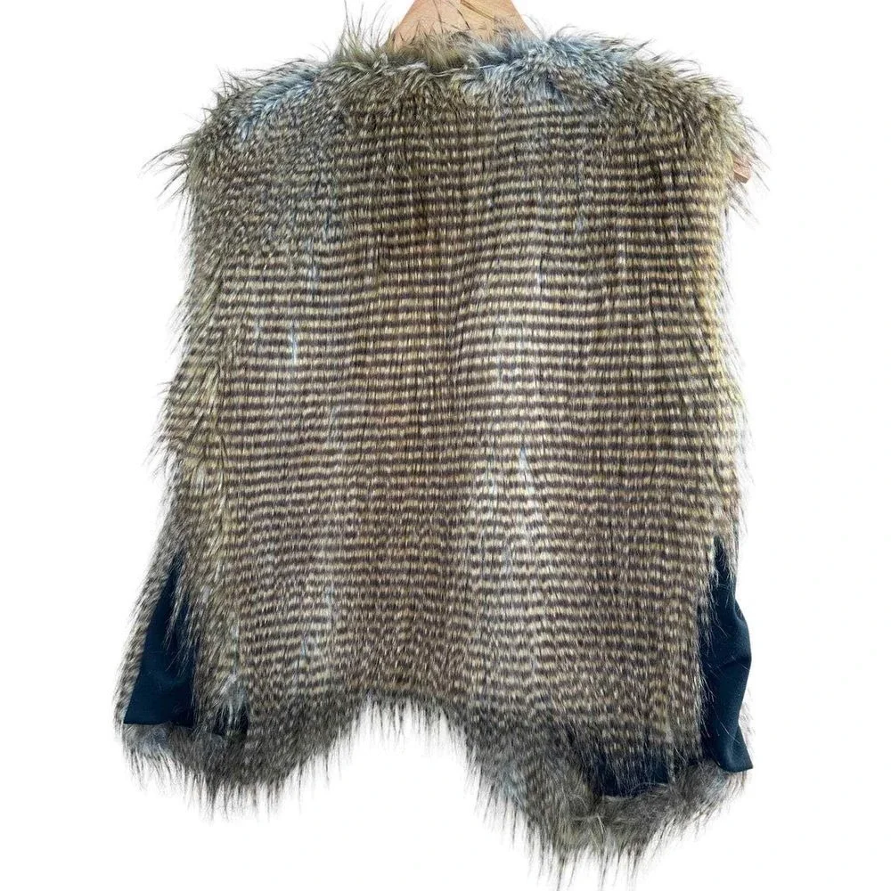 Twelfth Street Faux Fur Vest  Boho Luxe Aspen Chic Mob Wife Western Glam Medium‎